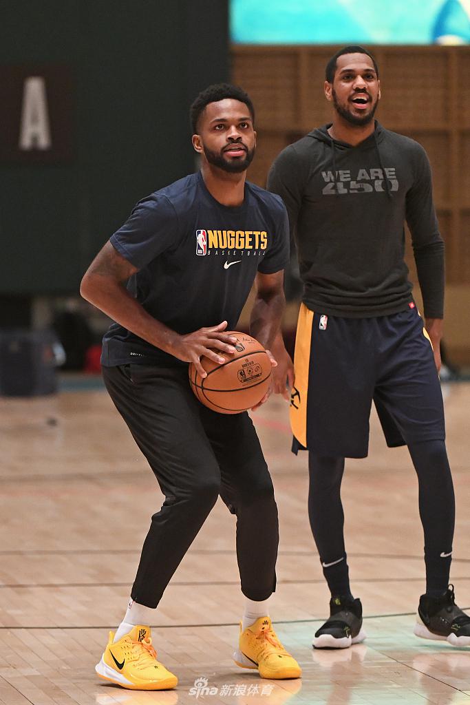 这也行？罗马今晚再遭质疑门兴格拉德巴赫强势反弹备战NBA常规赛，华盛顿奇才防线松动备战西甲的简单介绍